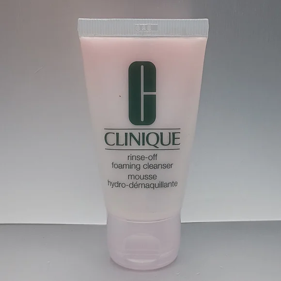 5 For $25 Item🌸 Clinique Rinse-off Foaming Cleanser - Picture 1 of 2